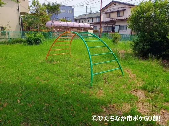 うんてい