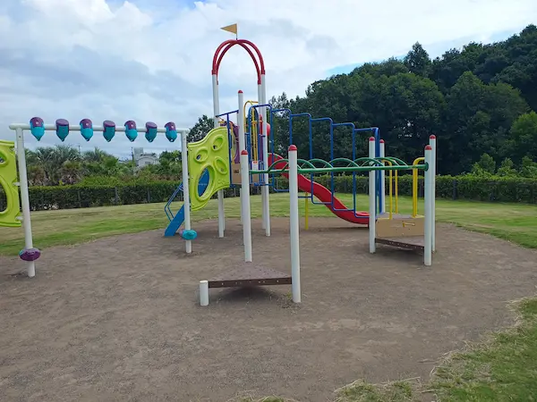 公園すべり台