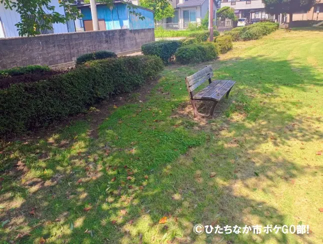 公園のベンチ