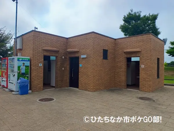 公衆トイレ(いこいの広場)