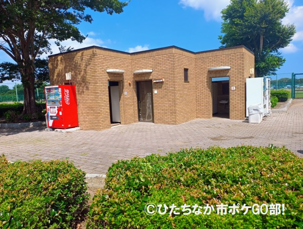 公衆トイレ(公園北側)